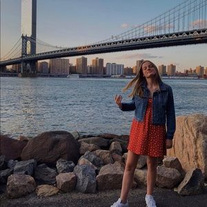 Meet your Posher, Jessica